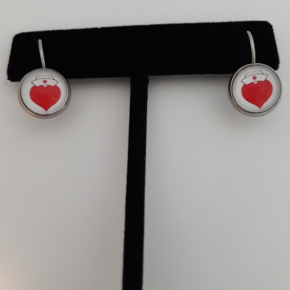 "Love a Nurse"Lever back eaarings. - Picture 4 of 5